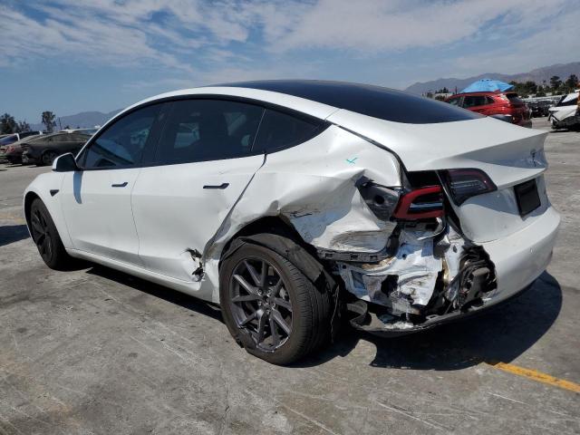 5YJ3E1EB7MF033339 - 2021 TESLA MODEL 3 Blanc photo 2