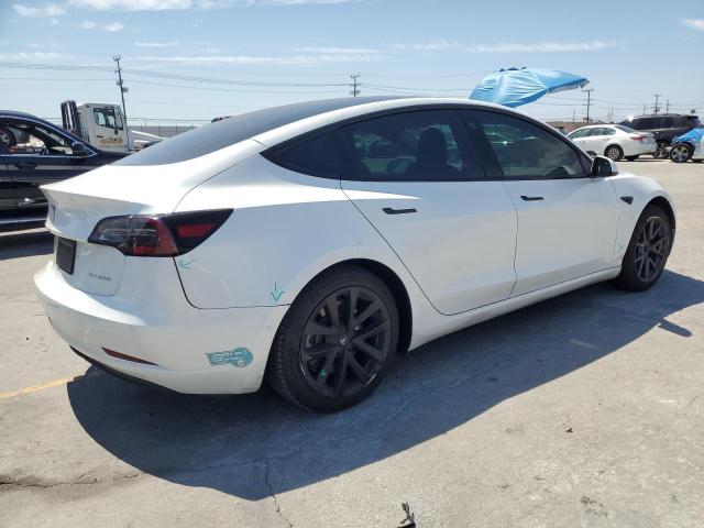 5YJ3E1EB7MF033339 - 2021 TESLA MODEL 3 Blanc photo 3