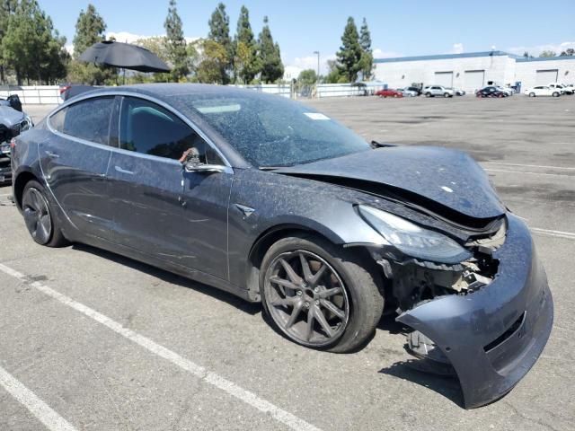 5YJ3E1EA9JF045205 - 2018 TESLA MODEL 3 GRAY photo 4