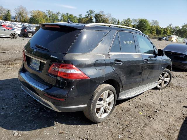 4JGDA5HB5CA025861 - 2012 MERCEDES-BENZ ML 350 4MATIC BLACK photo 3