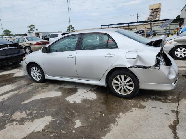1NXBU4EE5AZ220992 - 2010 TOYOTA COROLLA BASE SILVER photo 2
