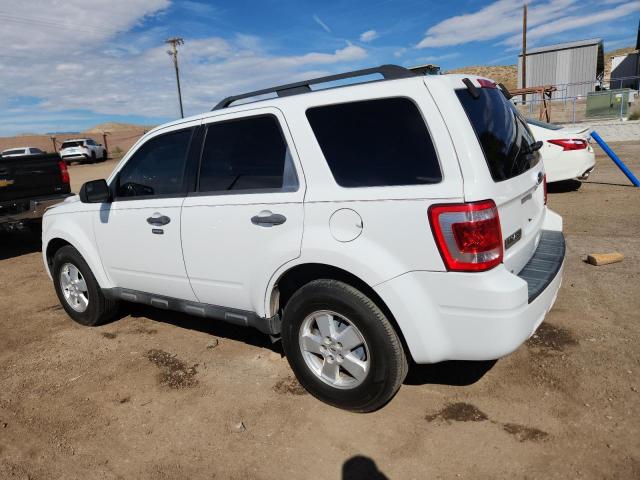 1FMCU9DG2CKB56087 - 2012 FORD ESCAPE XLT WHITE photo 2