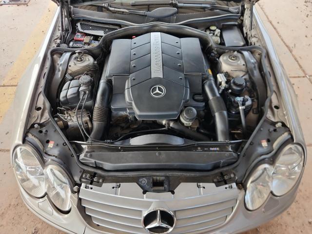 WDBSK75F04F085500 - 2004 MERCEDES-BENZ SL 500 SILVER photo 11