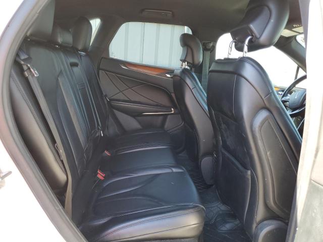 5LMCJ2C92HUL04878 - 2017 LINCOLN MKC SELECT Սպիտակ լուսանկար 11