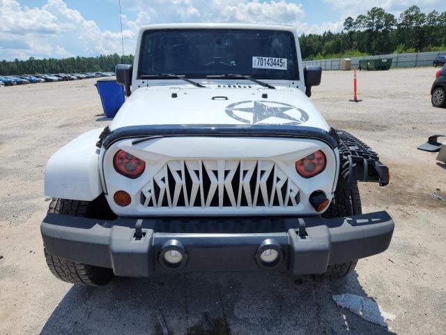 1C4HJWDG7DL591197 - 2013 JEEP WRANGLER UNLIMITED SPORT ნაცრისფერი ფოტო 5