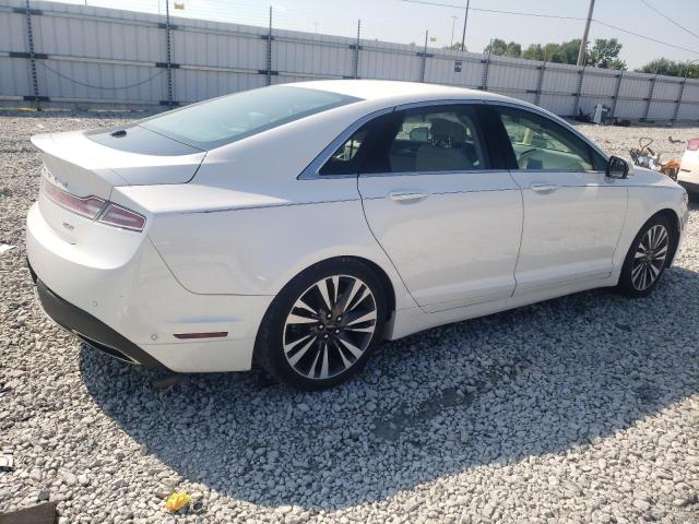 3LN6L5E9XKR607768 - 2019 LINCOLN MKZ RESERVE II WHITE photo 3