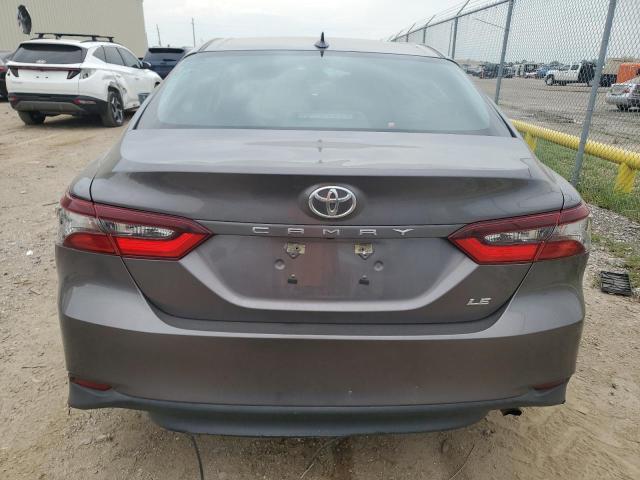 4T1C11AK2NU636074 - 2022 TOYOTA CAMRY LE GRAY photo 6