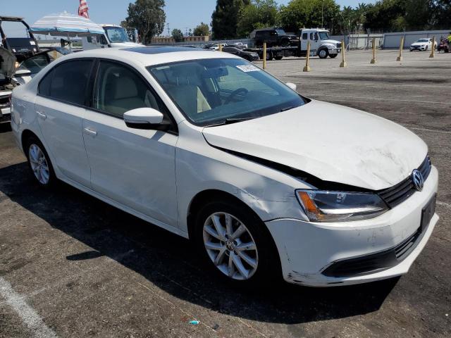 3VWDP7AJXCM307168 - 2012 VOLKSWAGEN JETTA SE WHITE photo 4
