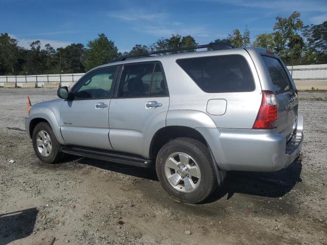 JTEBU14R768056504 - 2006 TOYOTA 4RUNNER SR5 SILVER photo 2