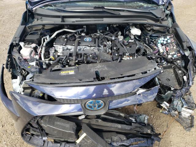 JTDBCMFE2RJ032983 - 2024 TOYOTA COROLLA LE Blau Foto 11