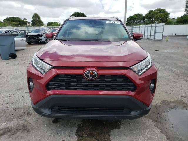 2T3W1RFV2MW180436 - 2021 TOYOTA RAV4 XLE RED photo 5