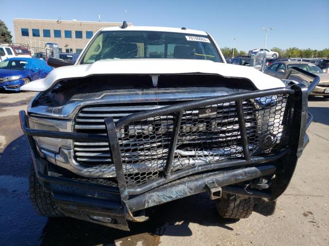 3C6UR5FL0LG202012 - 2020 RAM 2500 LARAMIE WHITE photo 5