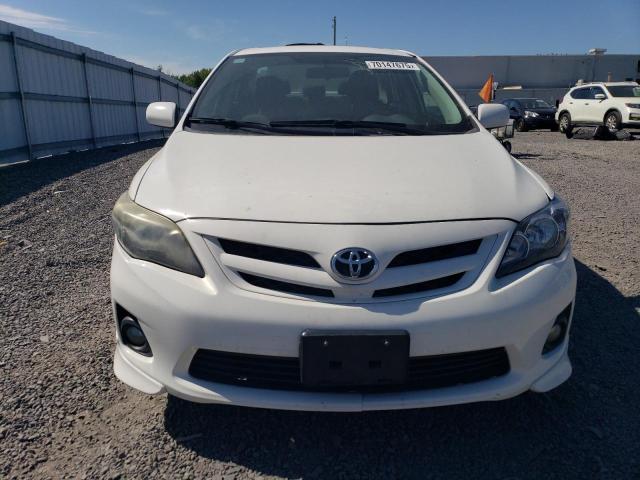 2T1BU4EEXDC038226 - 2013 TOYOTA COROLLA BASE თეთრი ფოტო 5