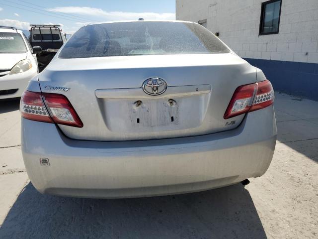 4T1BF3EK5BU714068 - 2011 TOYOTA CAMRY BASE Gümüş fotoğraf 6