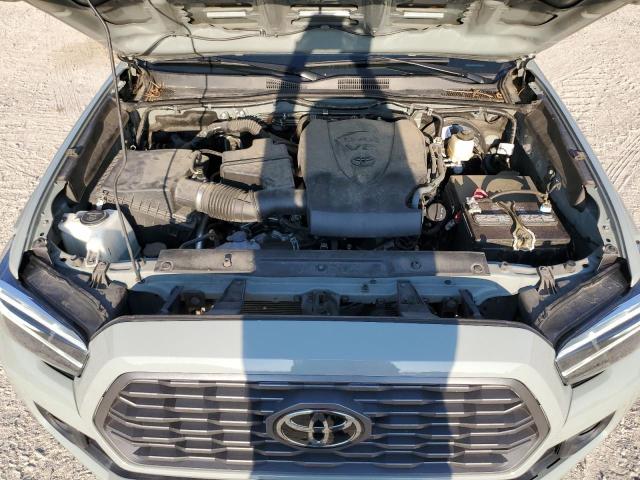 3TMAZ5CN7NM166941 - 2022 TOYOTA TACOMA DOUBLE CAB GRAY photo 11