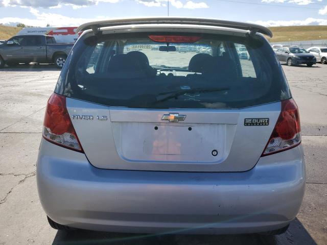 KL1TD66666B602521 - 2006 CHEVROLET AVEO BASE SILVER photo 6