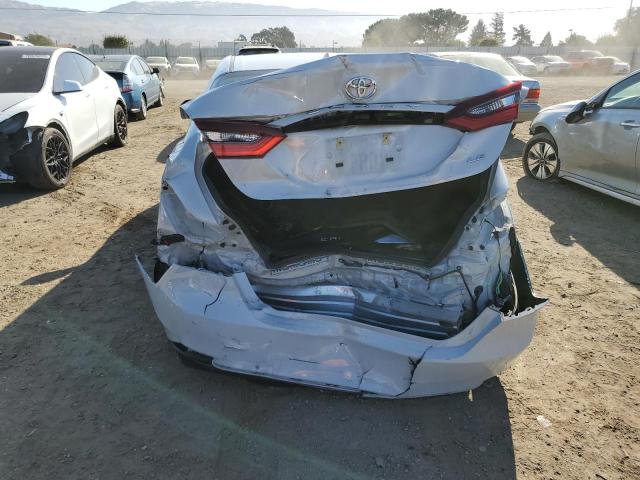 4T1R11AK5NU069174 - 2022 TOYOTA CAMRY LE TWO TONE photo 6