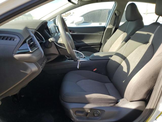 4T1R11AK5NU069174 - 2022 TOYOTA CAMRY LE TWO TONE photo 7