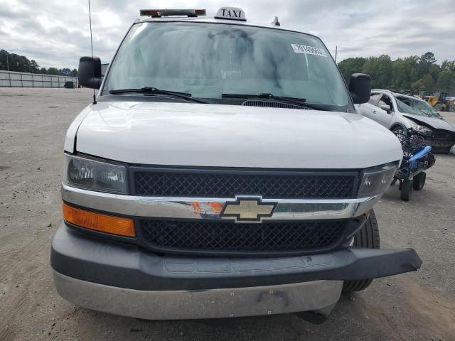 1GAWGFFG6G1191028 - 2016 CHEVROLET EXPRESS G2 LT WHITE photo 5