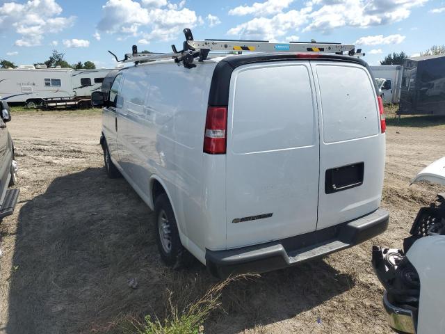 1GCWGAFP7J1289258 - 2018 CHEVROLET EXPRESS G2 თეთრი ფოტო 2