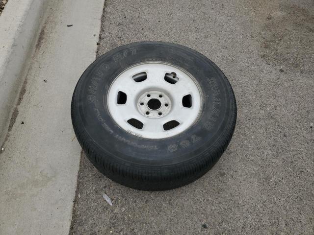 1GCGSBE38G1324857 - 2016 CHEVROLET COLORADO SILVER photo 12