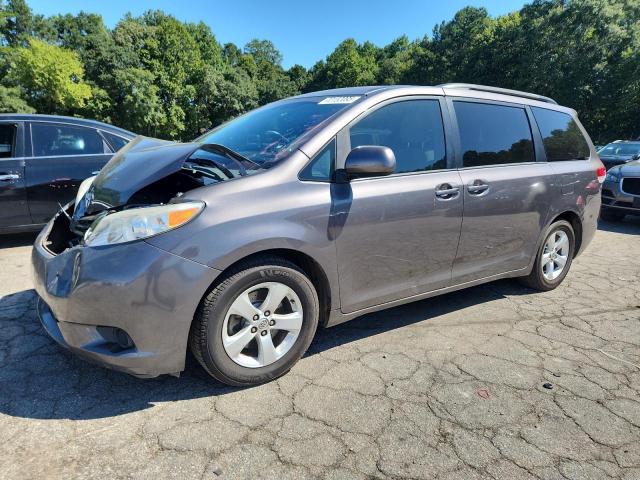 2013 TOYOTA SIENNA LE, 