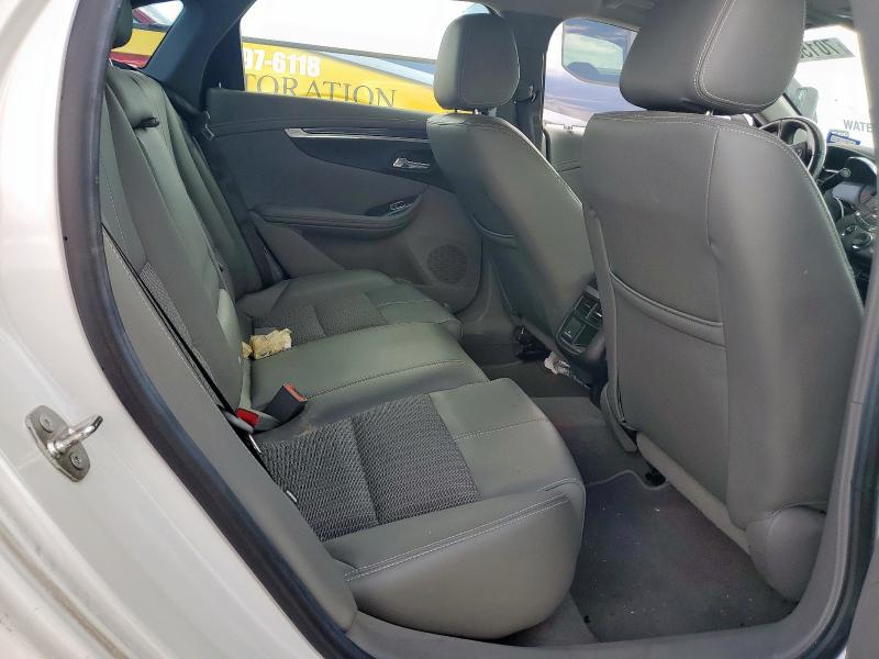 1G1105S30JU104113 - 2018 CHEVROLET IMPALA LT WHITE photo 10
