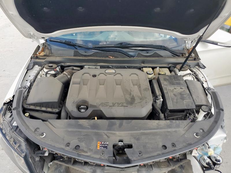 1G1105S30JU104113 - 2018 CHEVROLET IMPALA LT WHITE photo 11