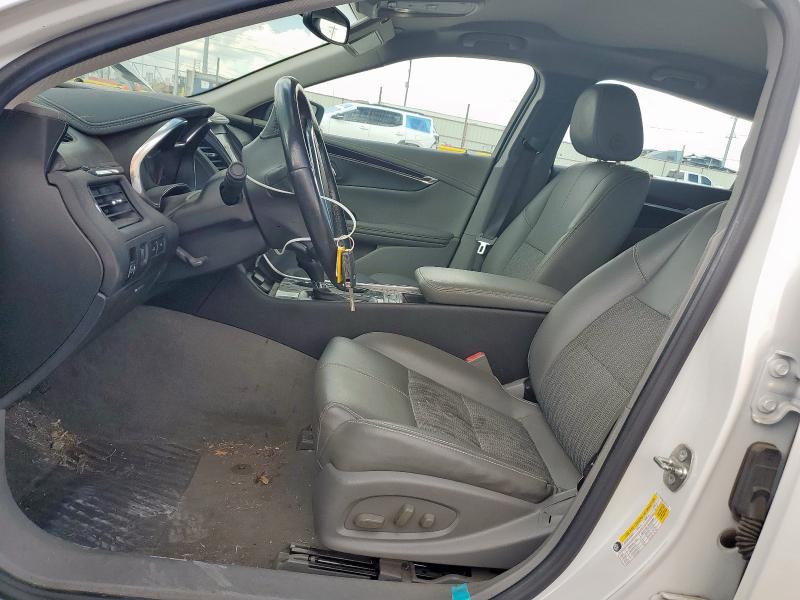 1G1105S30JU104113 - 2018 CHEVROLET IMPALA LT WHITE photo 7