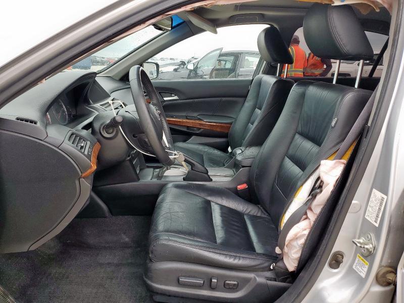 1HGCP3F82CA013341 - 2012 HONDA ACCORD EXL SILVER photo 7