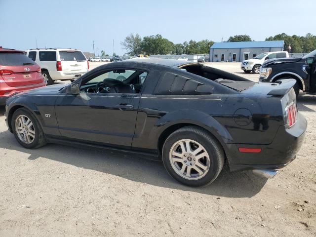 1ZVHT82H285140963 - 2008 FORD MUSTANG GT BLACK photo 2