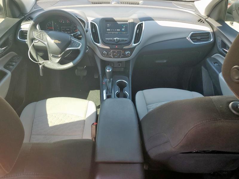 2GNAXHEV0J6113479 - 2018 CHEVROLET EQUINOX LS WHITE photo 8