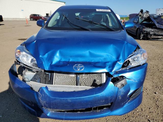 2T1KE4EE0AC045436 - 2010 TOYOTA COROLLA MATRIX S BLUE photo 5
