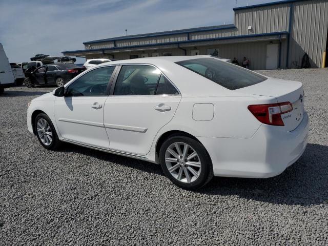 4T4BF1FK6CR248659 - 2012 TOYOTA CAMRY BASE WHITE photo 2