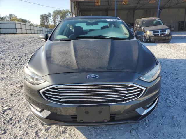 3FA6P0HD3JR228725 - 2018 FORD FUSION SE CHARCOAL photo 5