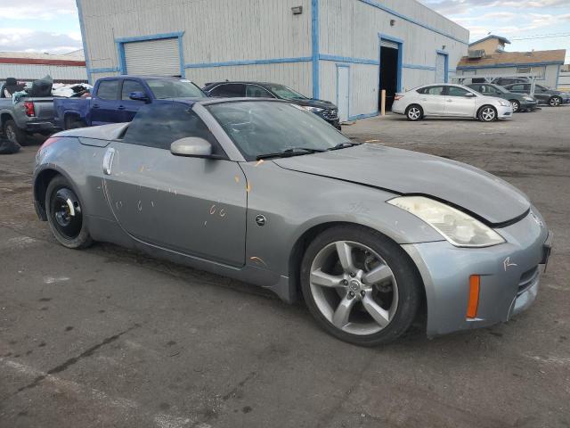 JN1AZ36AX6M456605 - 2006 NISSAN 350Z ROADSTER GRAY photo 4