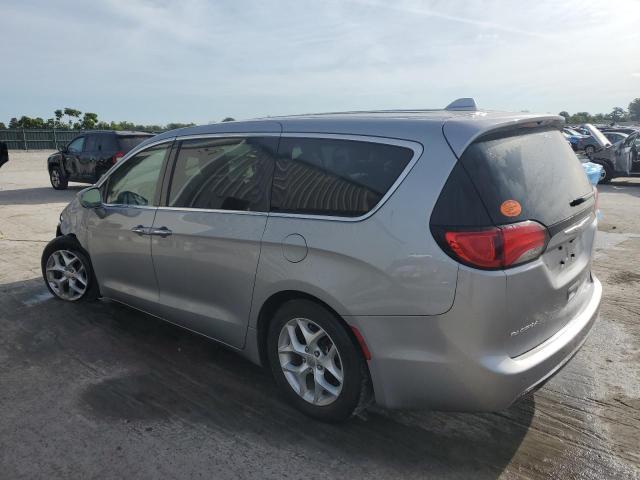 2C4RC1FG4JR117824 - 2018 CHRYSLER PACIFICA TOURING PLUS GRAY photo 2