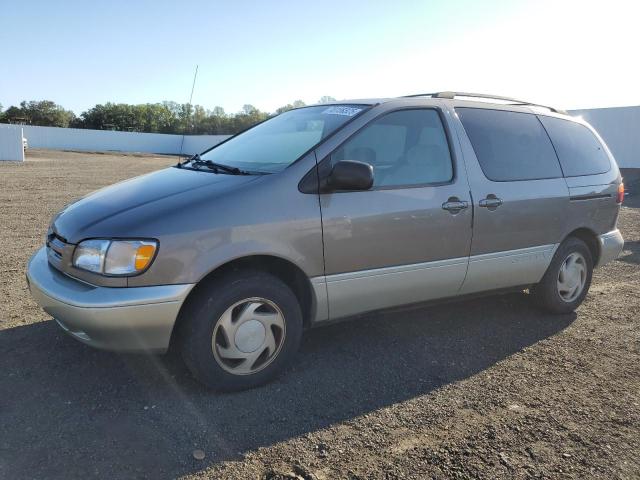 1998 TOYOTA SIENNA LE, 