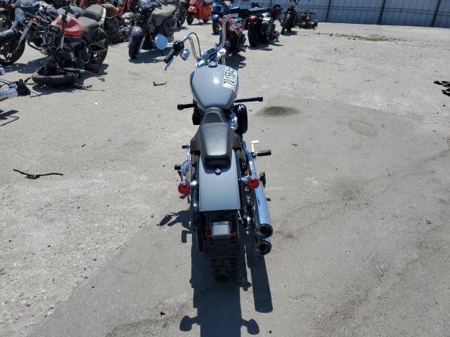 1HD1BVJ22RB019175 - 2024 HARLEY-DAVIDSON FXST SILVER photo 4