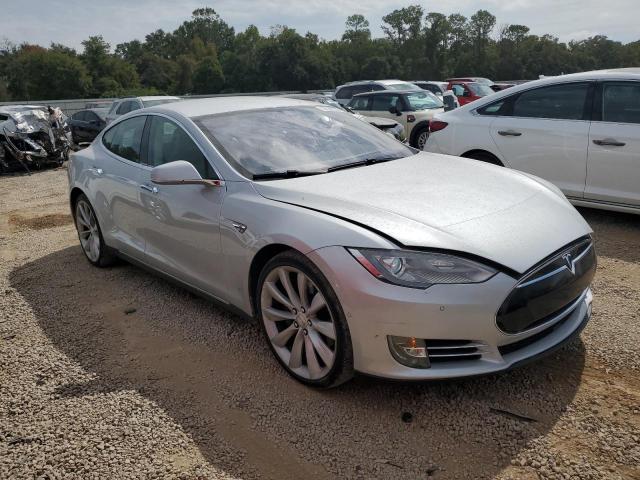 5YJSA1H1XEFP61412 - 2014 TESLA MODEL S Արծաթագույն լուսանկար 4
