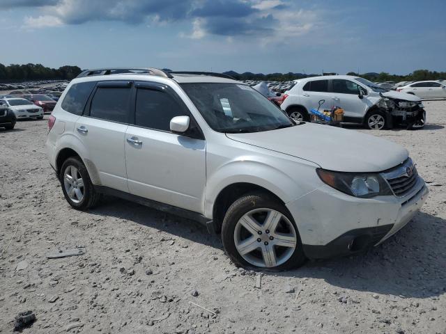 JF2SH6CC5AG707356 - 2010 SUBARU FORESTER 2.5X PREMIUM WHITE photo 4