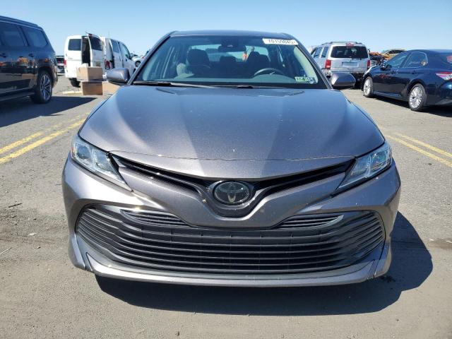 4T1B11HK8KU813577 - 2019 TOYOTA CAMRY L GRAY photo 5