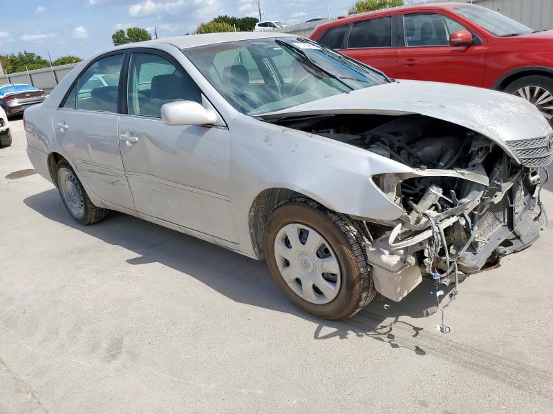 4T1BE32KX4U373633 - 2004 TOYOTA CAMRY LE SILVER photo 4