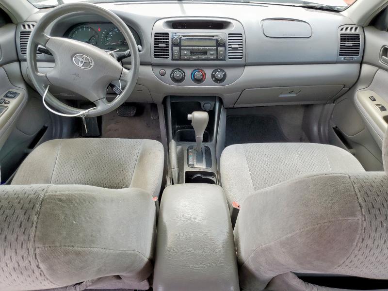 4T1BE32KX4U373633 - 2004 TOYOTA CAMRY LE SILVER photo 8