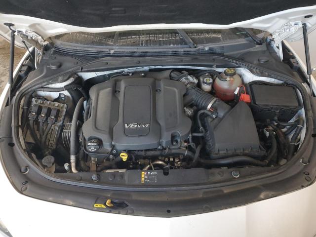 1G4ZP5SSXJU141257 - 2018 BUICK LACROSSE ESSENCE Blanc photo 11