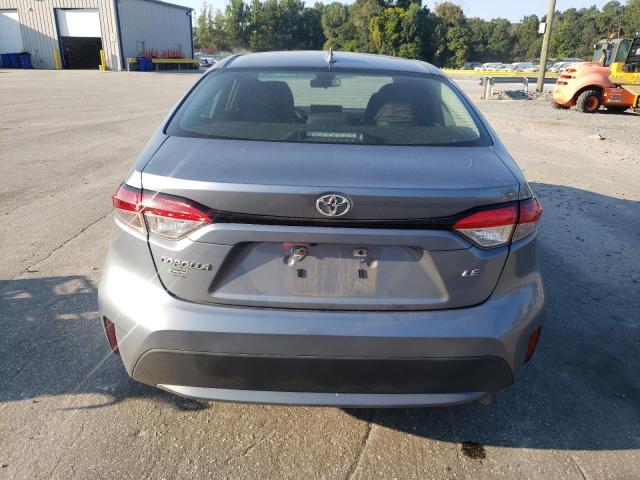 5YFEPMAE5NP324979 - 2022 TOYOTA COROLLA LE GRAY photo 6