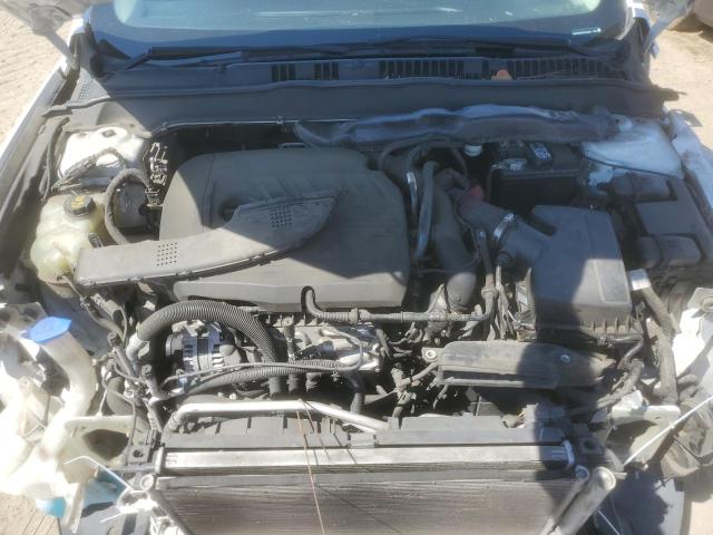 3FA6P0HD0GR240369 - 2016 FORD FUSION SE WHITE photo 11