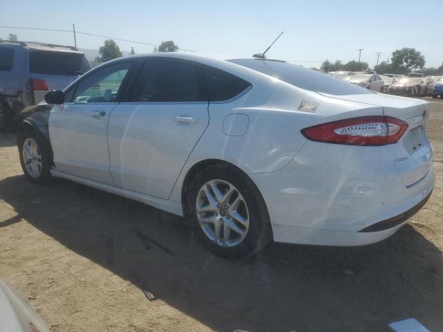 3FA6P0HD0GR240369 - 2016 FORD FUSION SE WHITE photo 2