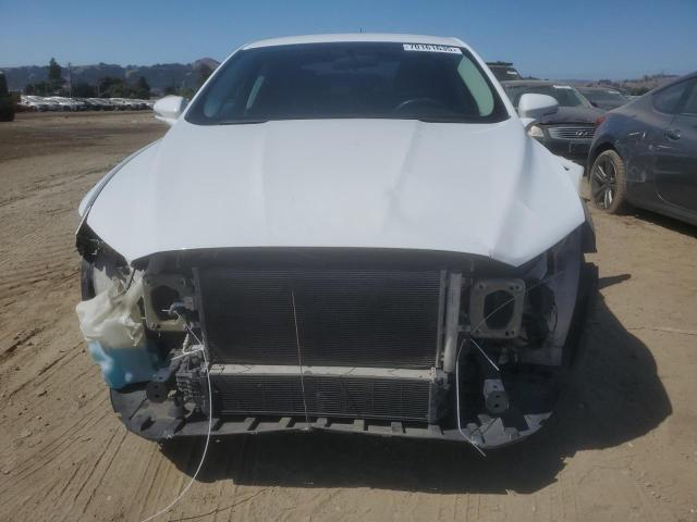 3FA6P0HD0GR240369 - 2016 FORD FUSION SE WHITE photo 5