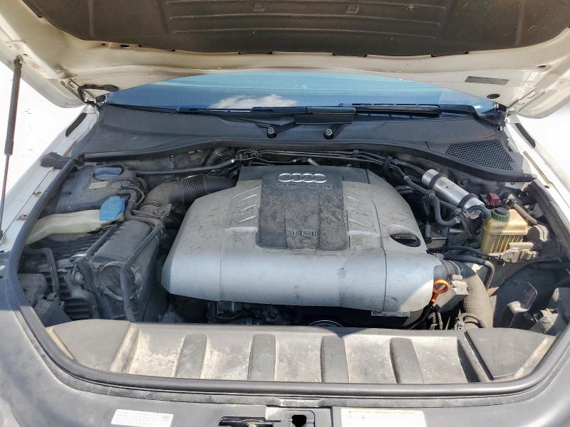 WA1LMAFE0BD007840 - 2011 AUDI Q7 PREMIUM PLUS Beyaz fotoğraf 12